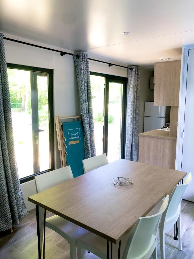 Camping Etang Des Bois Vieilles-Maisons-sur-Joudry Exterior foto