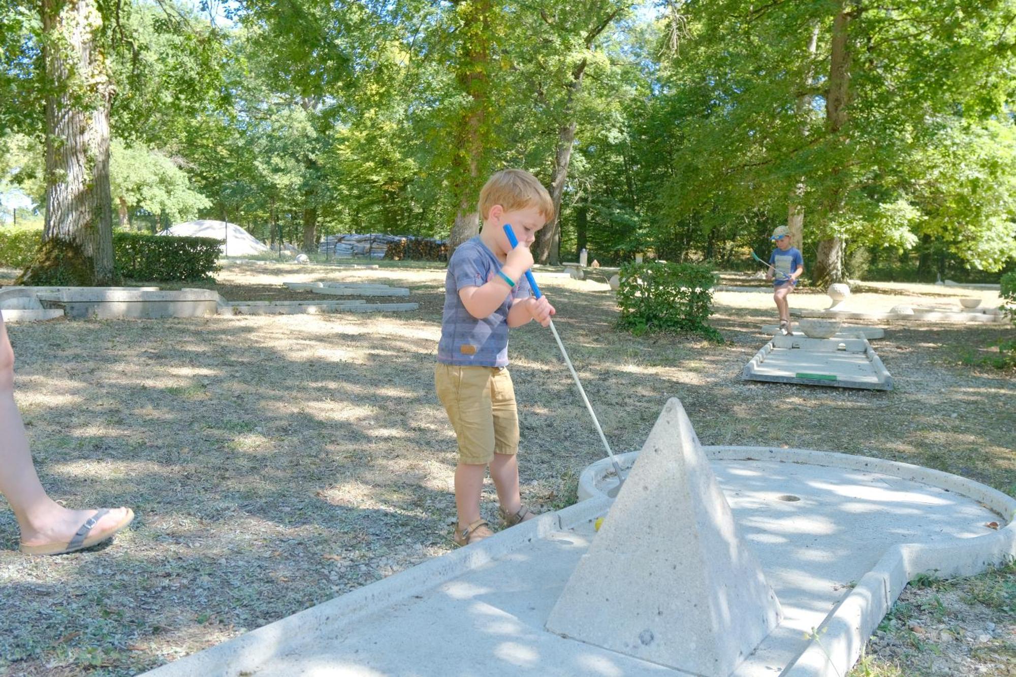 Camping Etang Des Bois Vieilles-Maisons-sur-Joudry Exterior foto