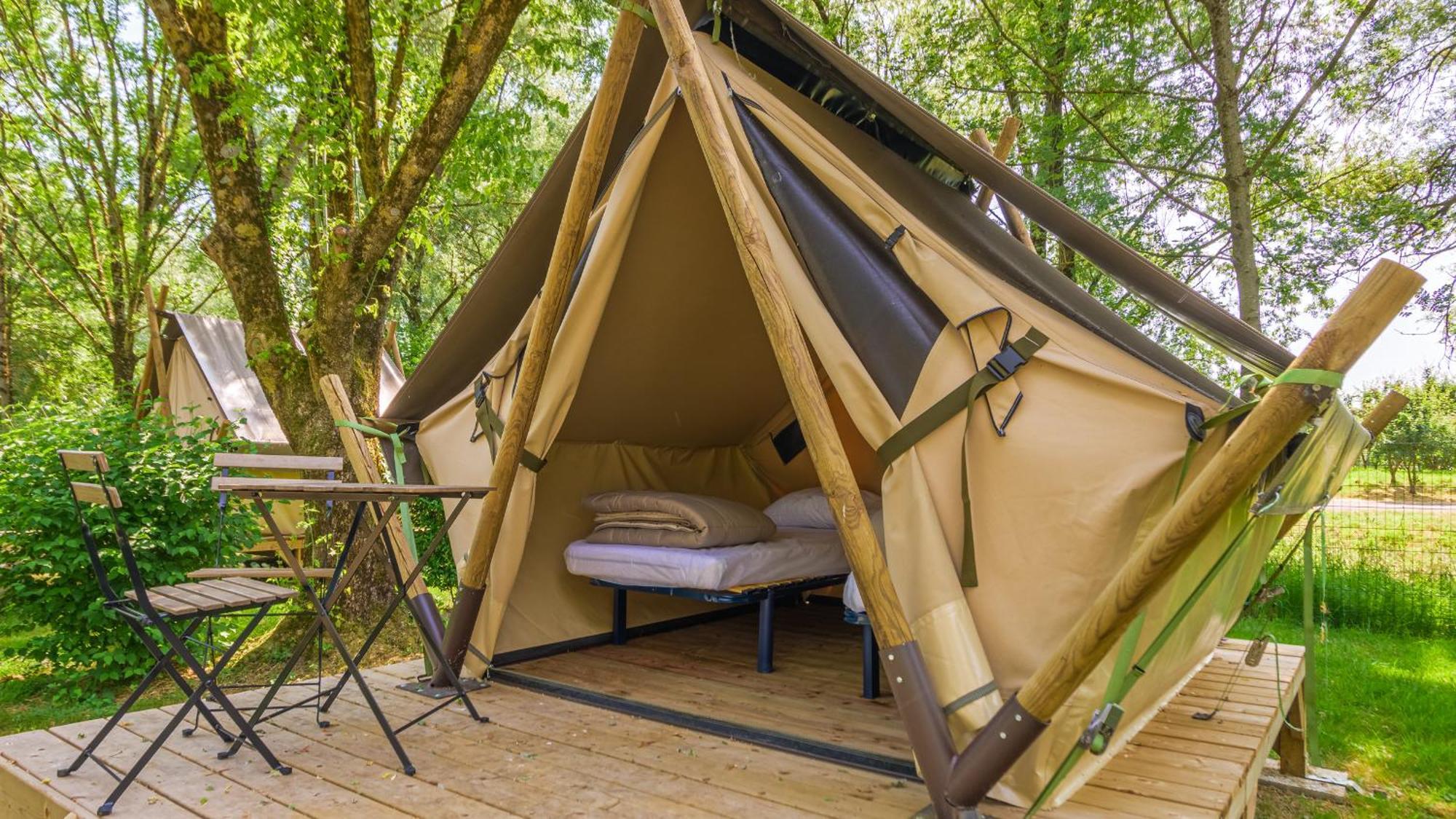 Camping Etang Des Bois Vieilles-Maisons-sur-Joudry Exterior foto